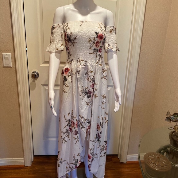 Off shoulder floral print maxi - Picture 8 of 9